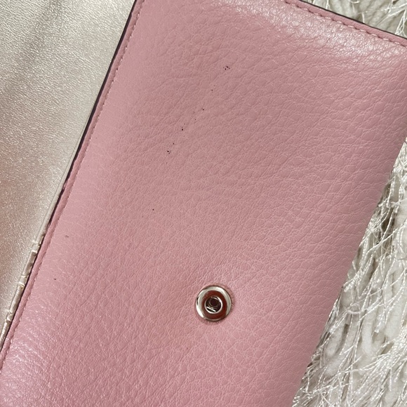 GUESS blush wallet discontinued - Picture 4 of 4